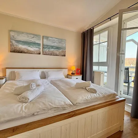 Apartment 380, Seepark