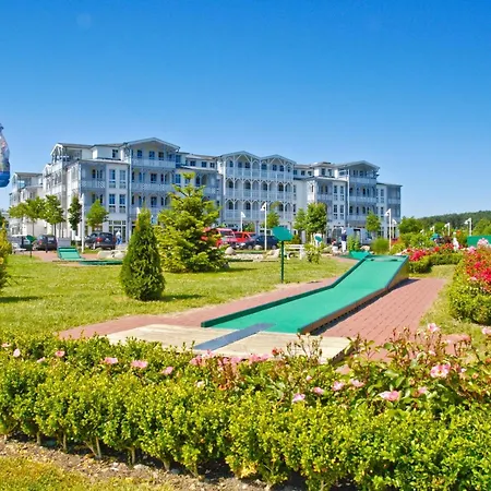 Apartment 380, Seepark *